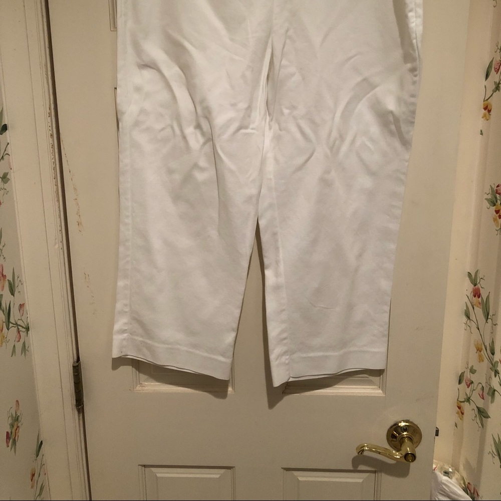 White cotton cropped pant